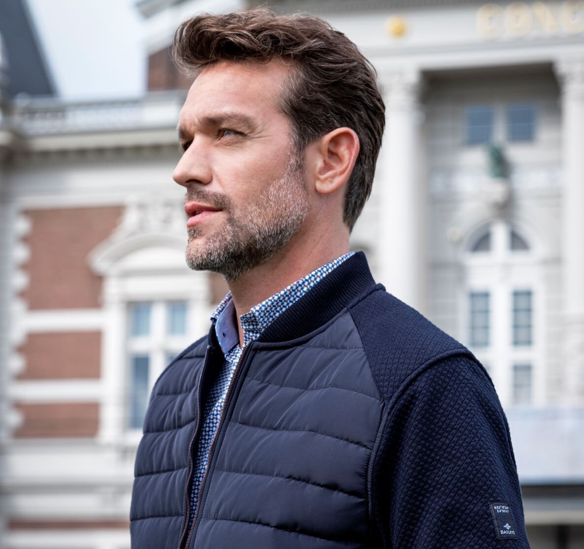 Dames en herenkleding deals